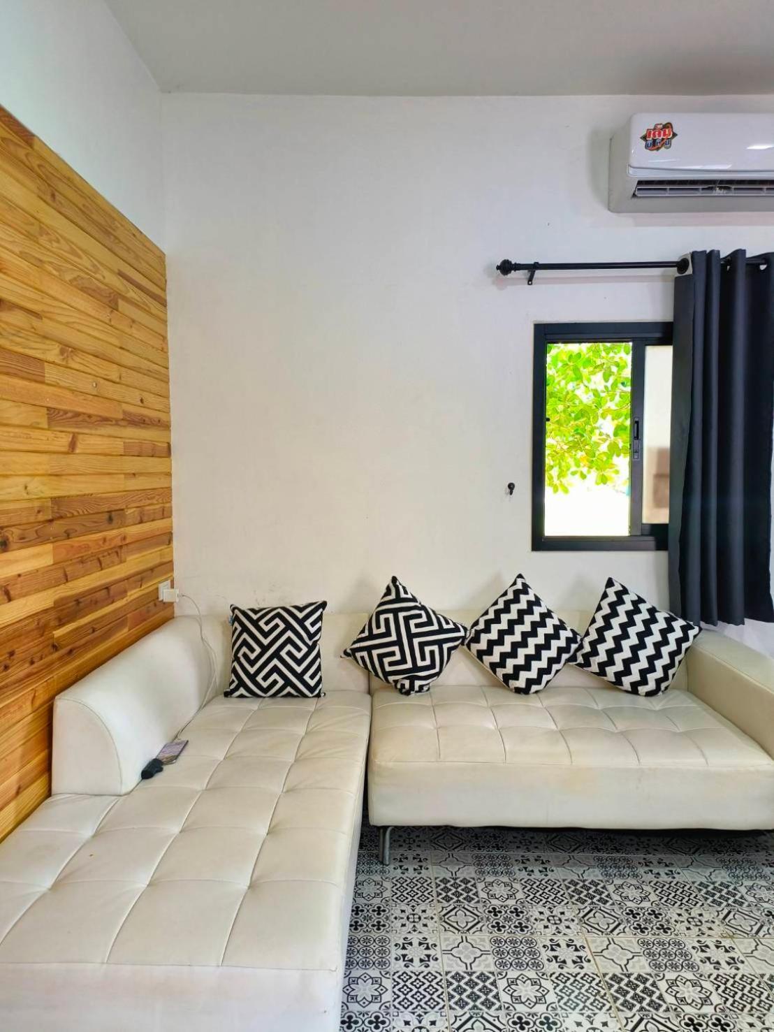 Nangkam Boutique Donsak Otel Ban Pheng Krong Dış mekan fotoğraf